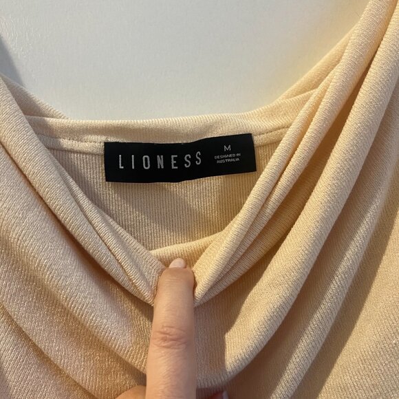 LIONESS Field Of Dreams Off The Shoulder Maxi Dress - Picture 6 of 6